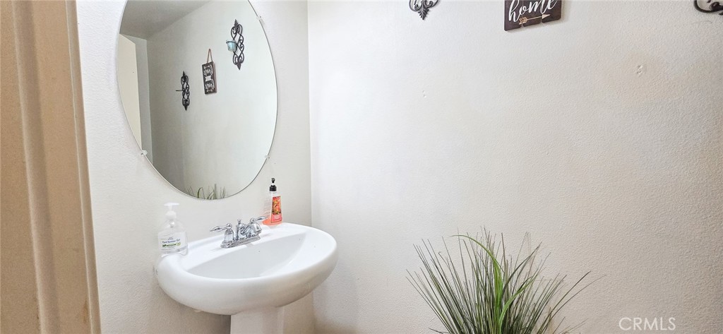 37280 Parkway Drive Property Photo 11