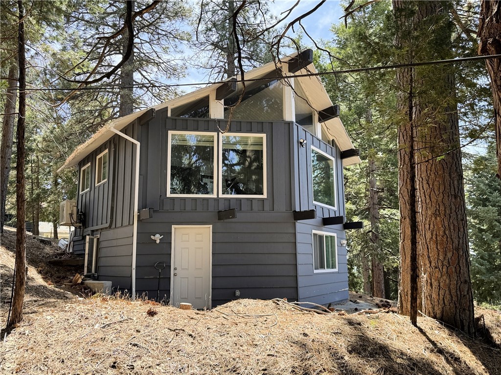 30904 Live Oak Drive Property Photo 4