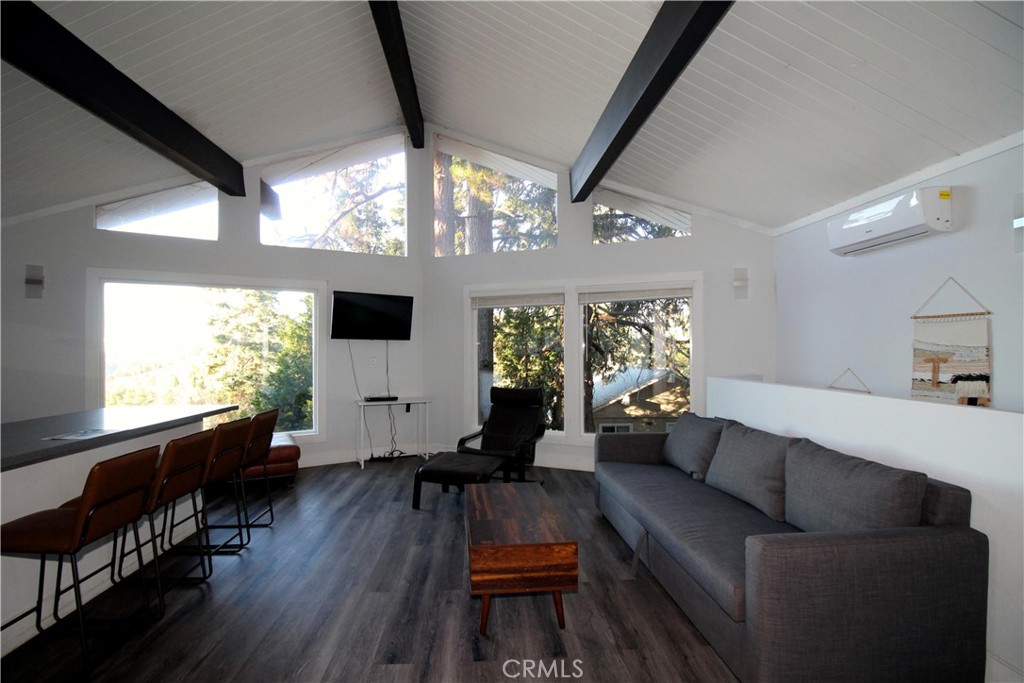 30904 Live Oak Drive Property Photo 10