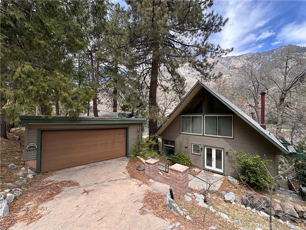39500 Canyon Drive Property Photo 2