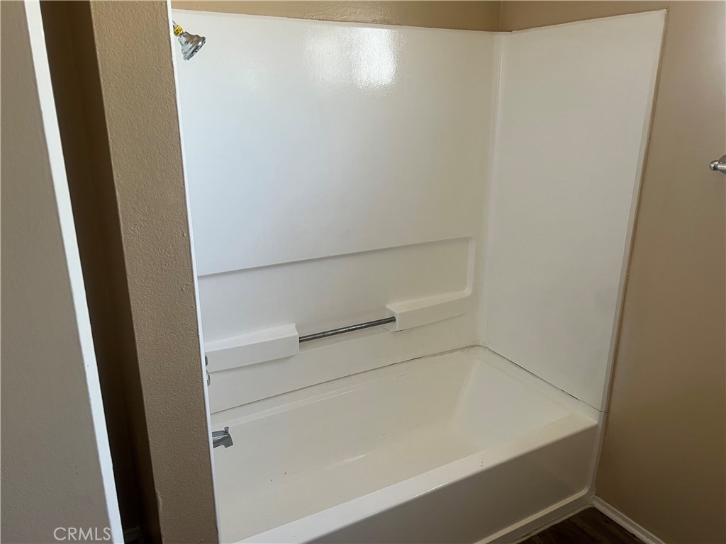 1025 N Tippecanoe Avenue Property Photo 10