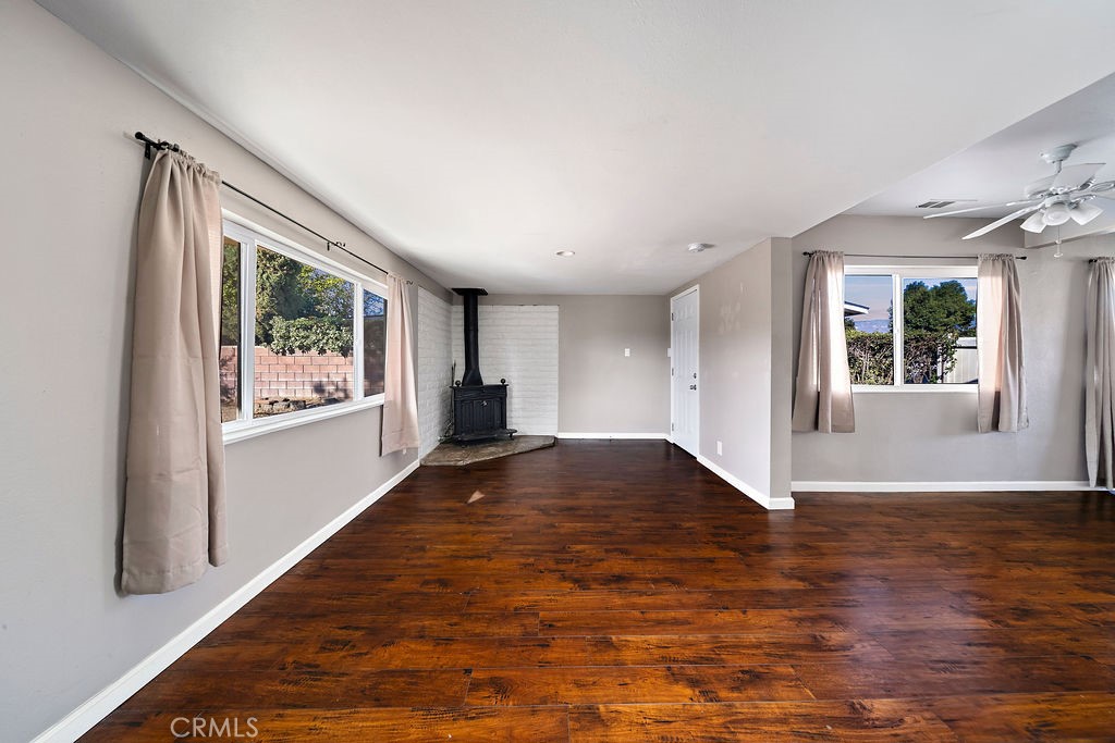 6638 Lilac Avenue Property Photo 4