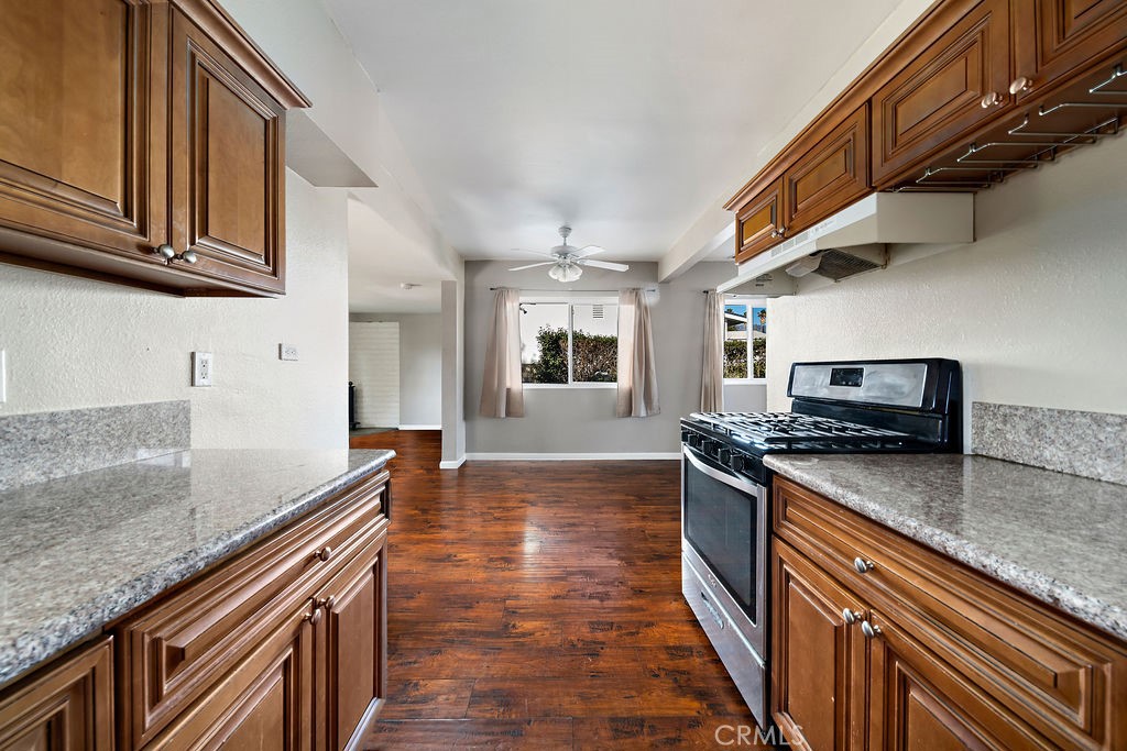 6638 Lilac Avenue Property Photo 5