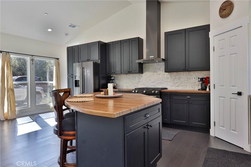 23695 Hillview Road Property Photo 8