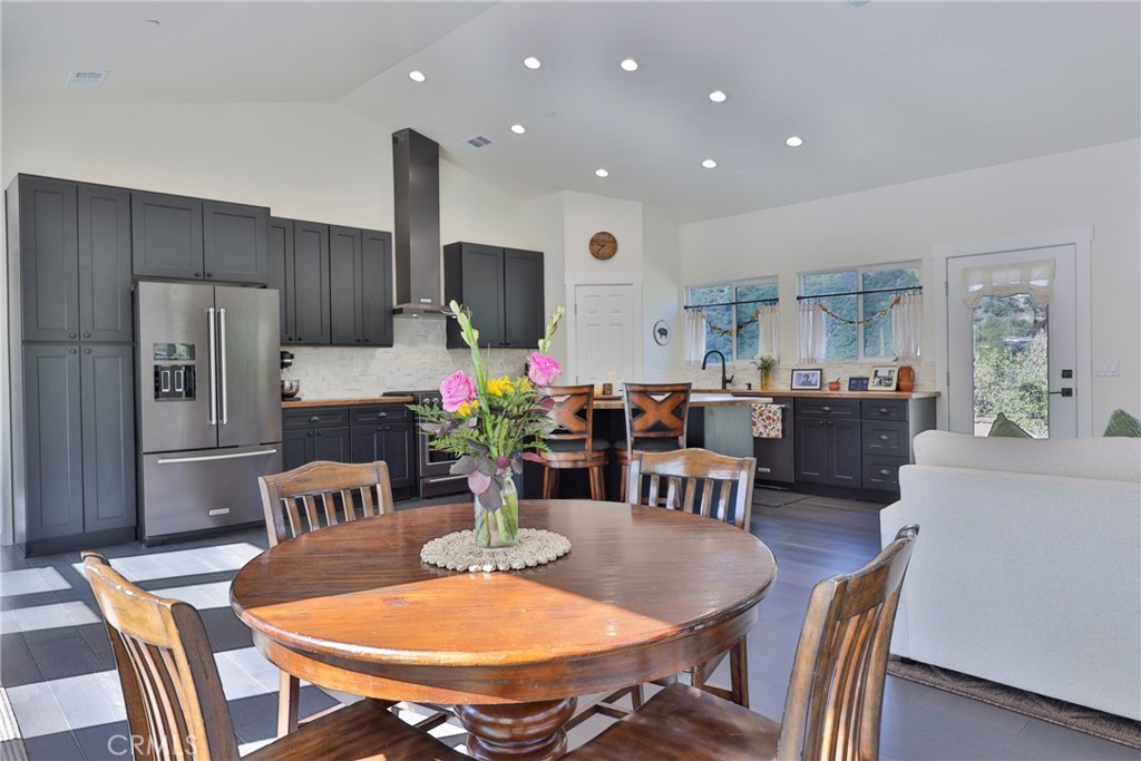 23695 Hillview Road Property Photo 14