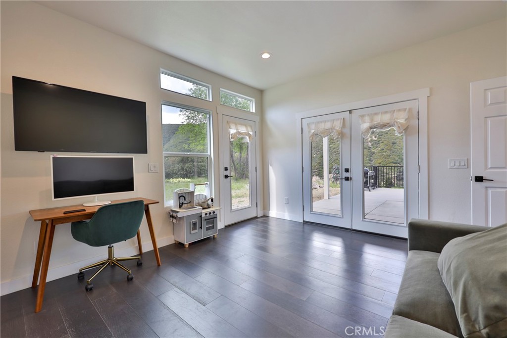 23695 Hillview Road Property Photo 31