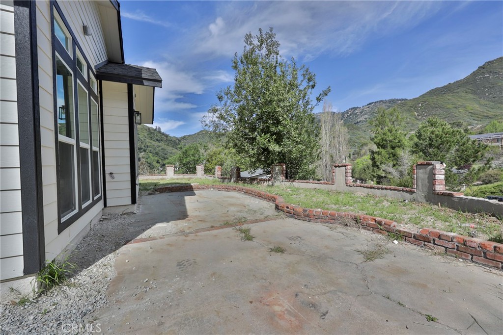 23695 Hillview Road Property Photo 47