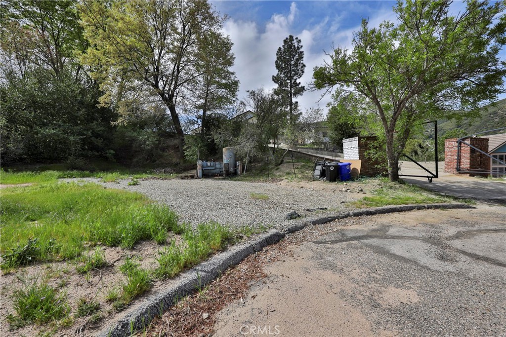 23695 Hillview Road Property Photo 54