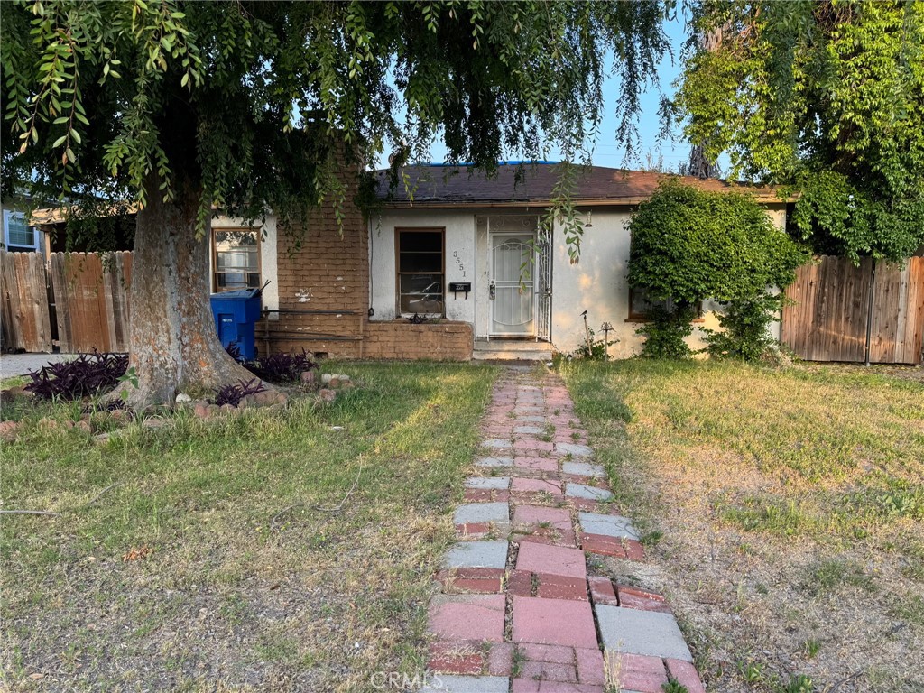 3551 N Pershing Avenue Property Photo
