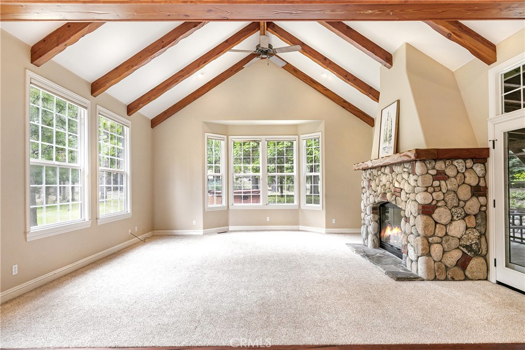 858 Grass Valley Road Property Photo 4