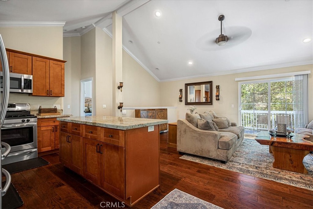30964 Summit Drive Property Photo 12