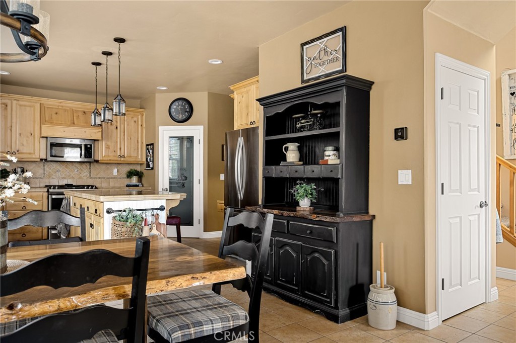 28111 Grenoble Lane Property Photo 16
