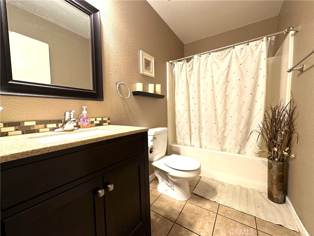 11415 Begonia Road Property Photo 8