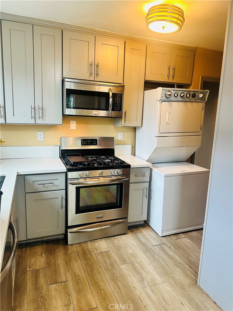 1147 Hancock Street Property Photo 5