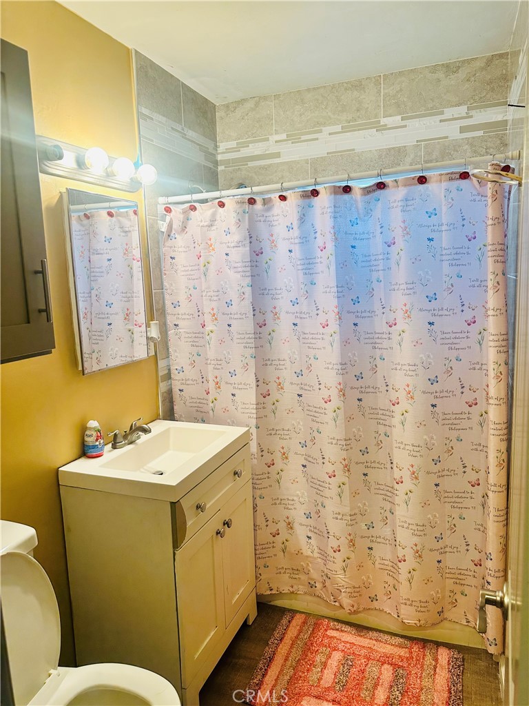1147 Hancock Street Property Photo 7