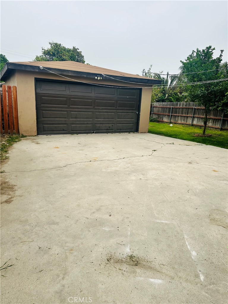 1147 Hancock Street Property Photo 14