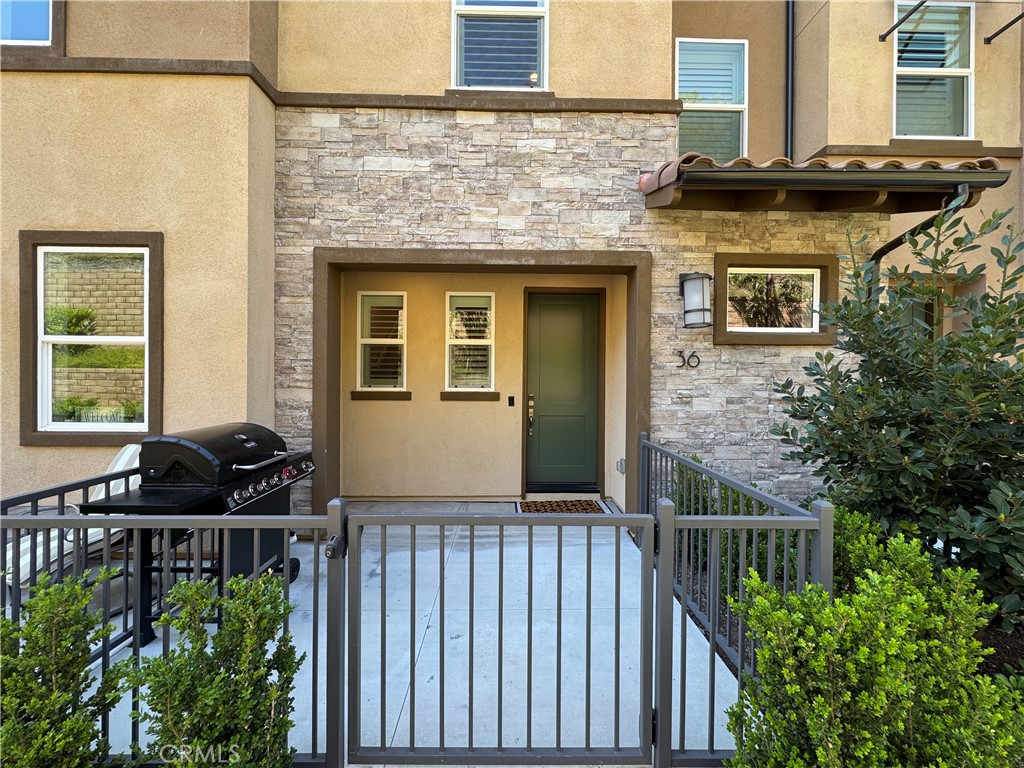 36 Sanctuary Lane Property Photo 1