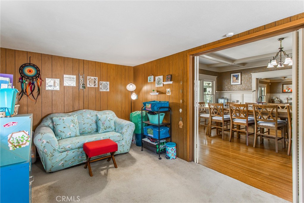 33 E Repplier Road Property Photo 16