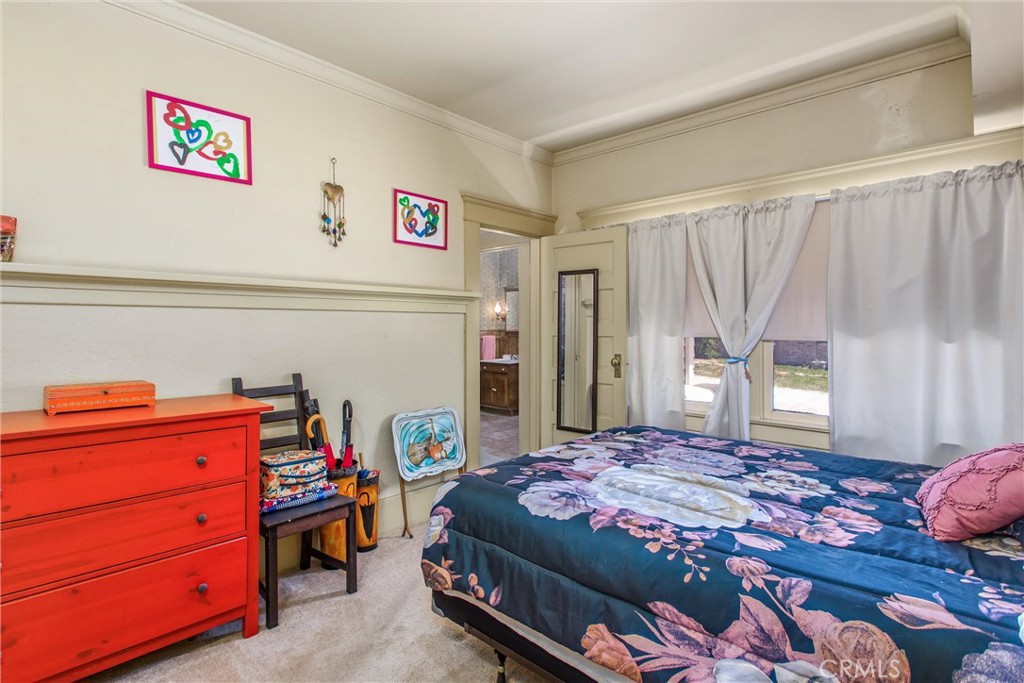 33 E Repplier Road Property Photo 26