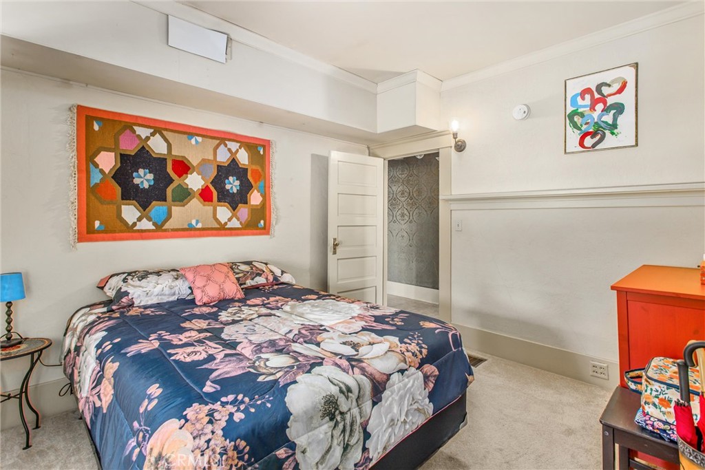 33 E Repplier Road Property Photo 27