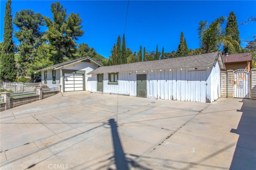 33 E Repplier Road Property Photo 49