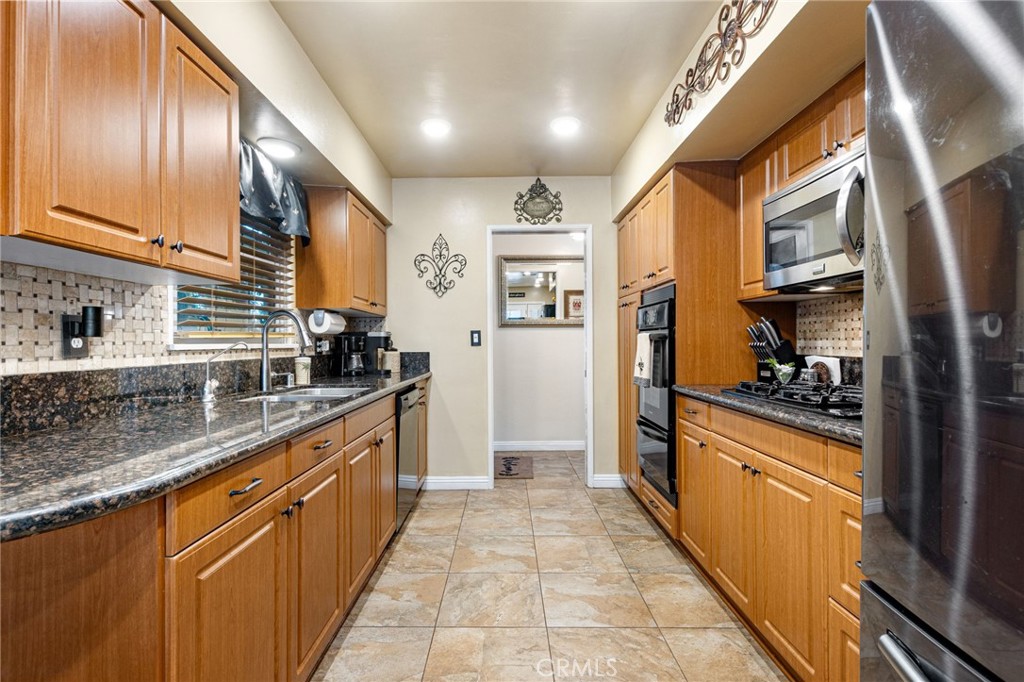 34868 Damascus Street Property Photo 6