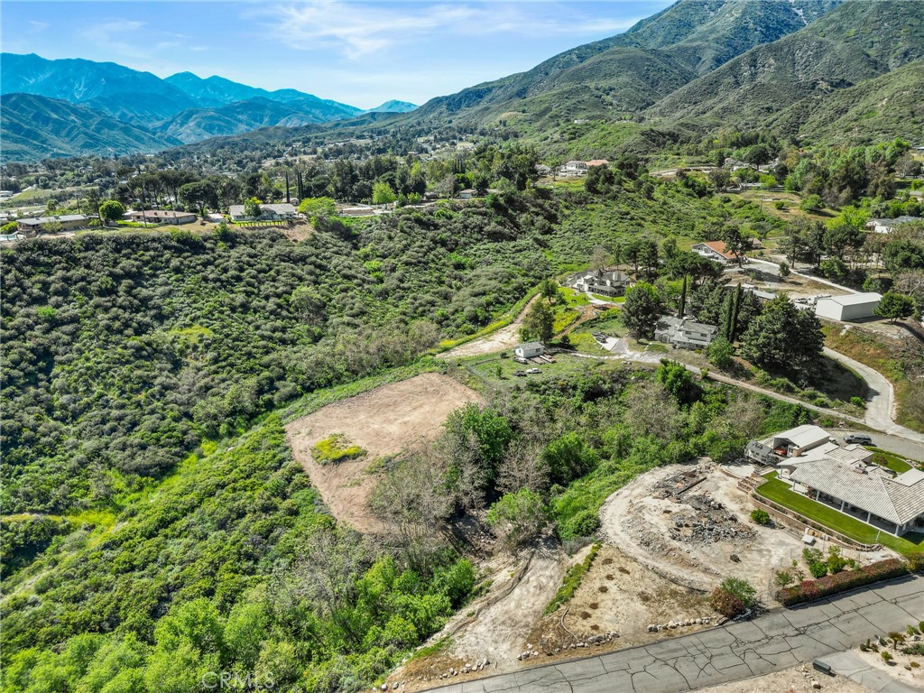 1166 Deercrest Drive Property Photo 1
