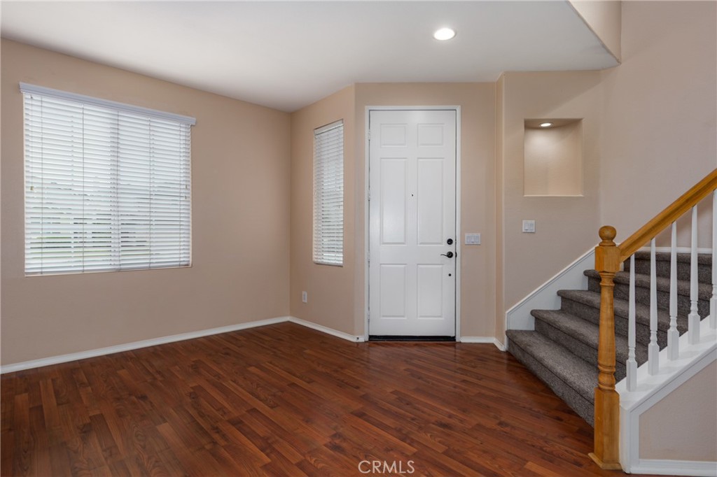 1597 Shadow Hill Trail Property Photo 2