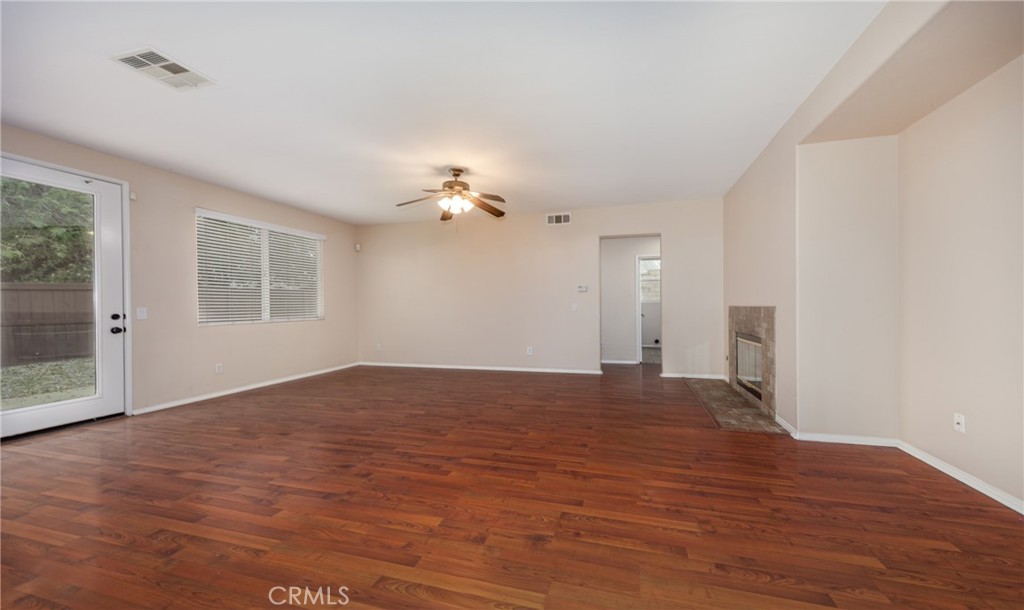 1597 Shadow Hill Trail Property Photo 5