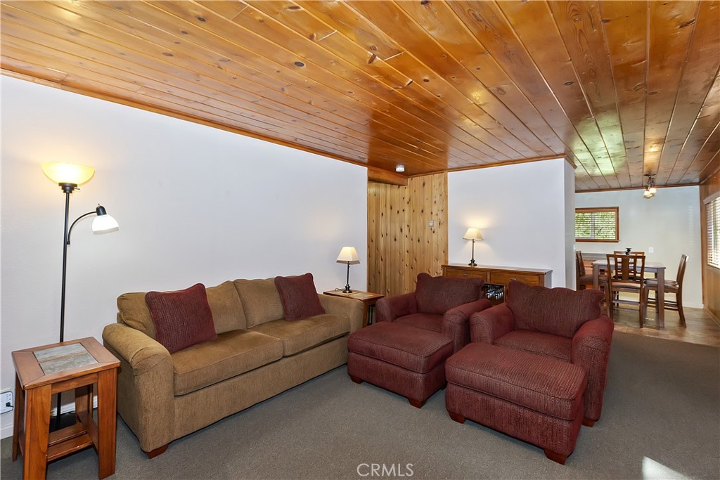408 Hartman Circle Property Photo 4