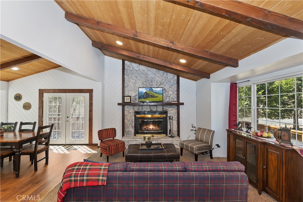 488 Division Property Photo 4
