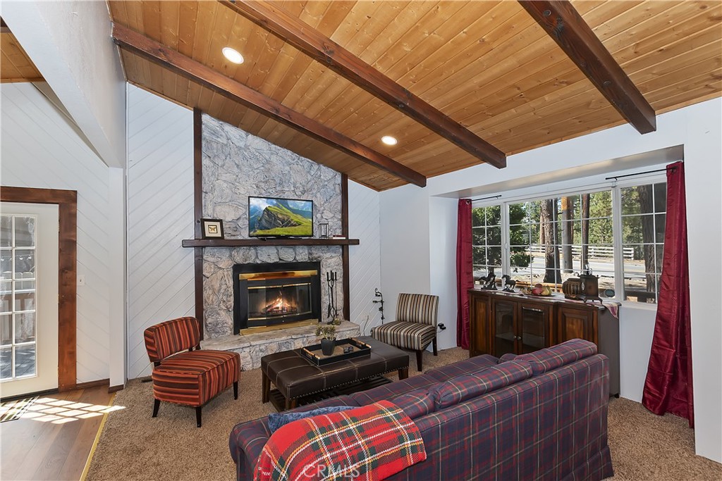 488 Division Property Photo 5
