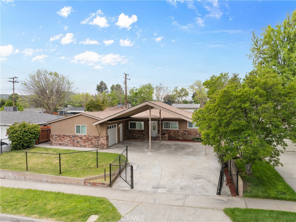 4896 N E Street Property Photo