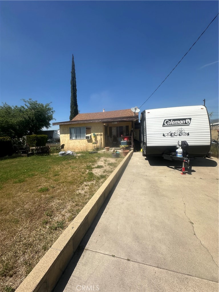 25742 7th Street Property Photo 4