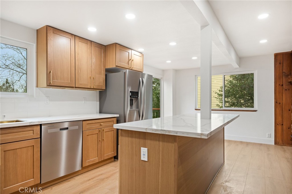 1076 Grass Valley Road Property Photo 3
