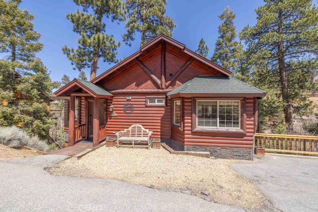 1474 Klamath Road Property Photo 12