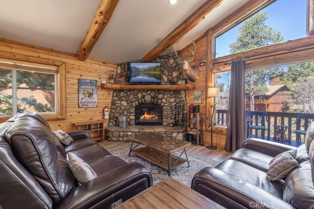 1474 Klamath Road Property Photo 15