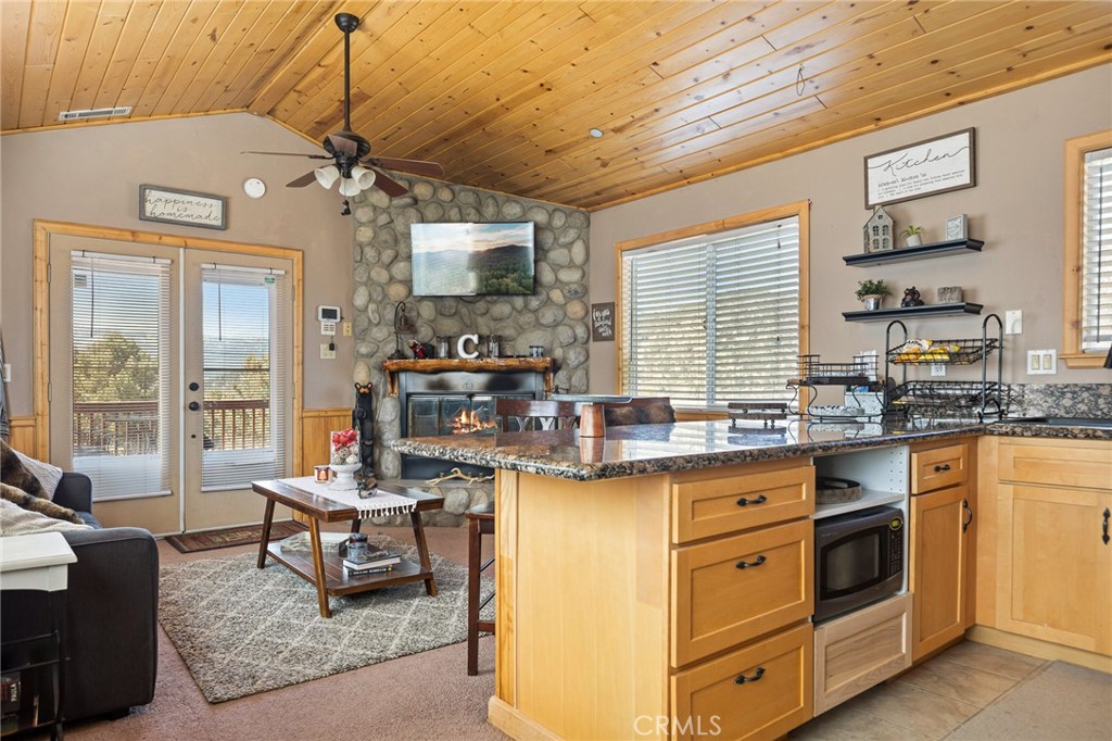 45498 Third Street Property Photo 13