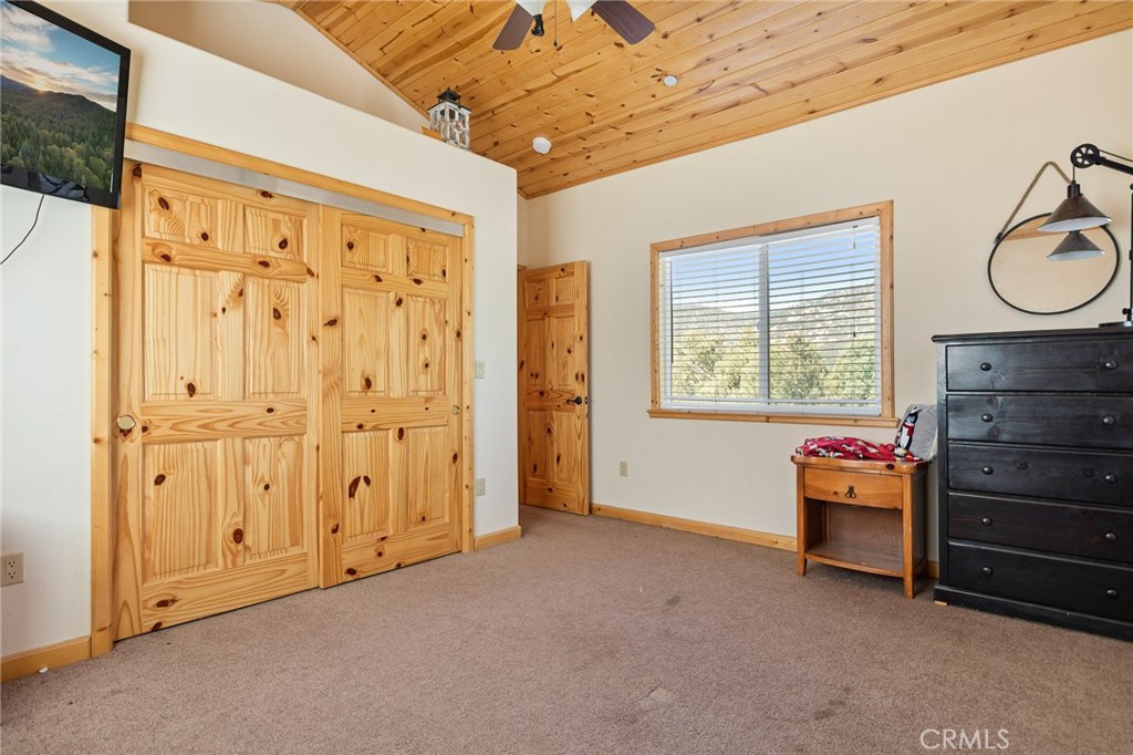 45498 Third Street Property Photo 18