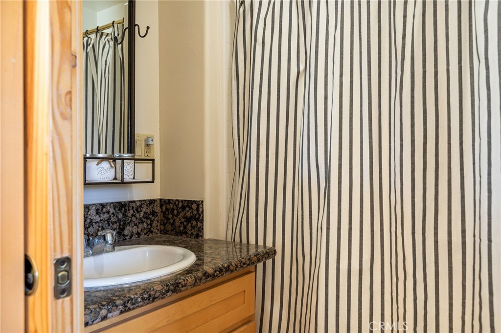 45498 Third Street Property Photo 22