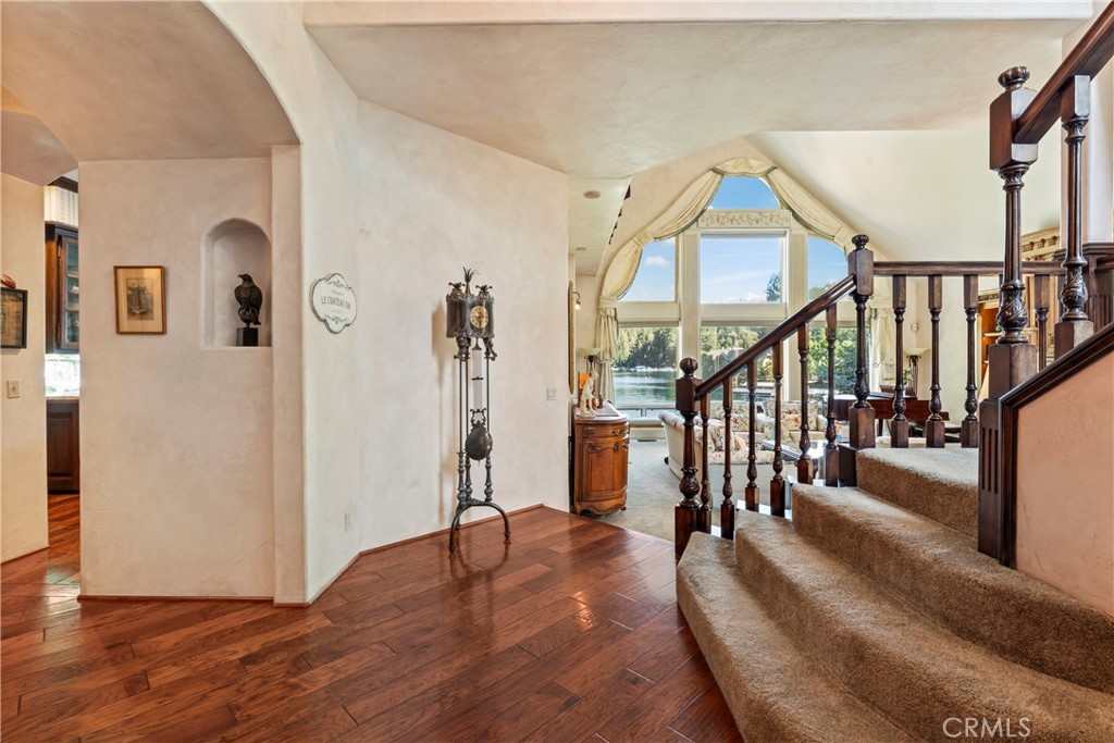 27409 North Bay Road Property Photo 6