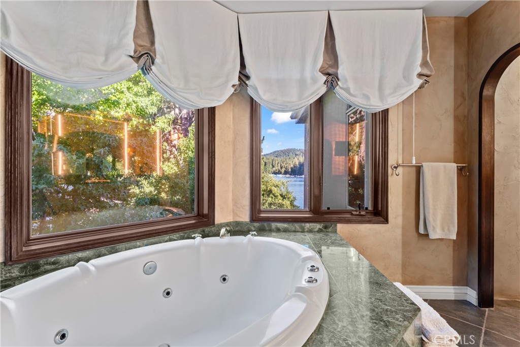 27409 North Bay Road Property Photo 42