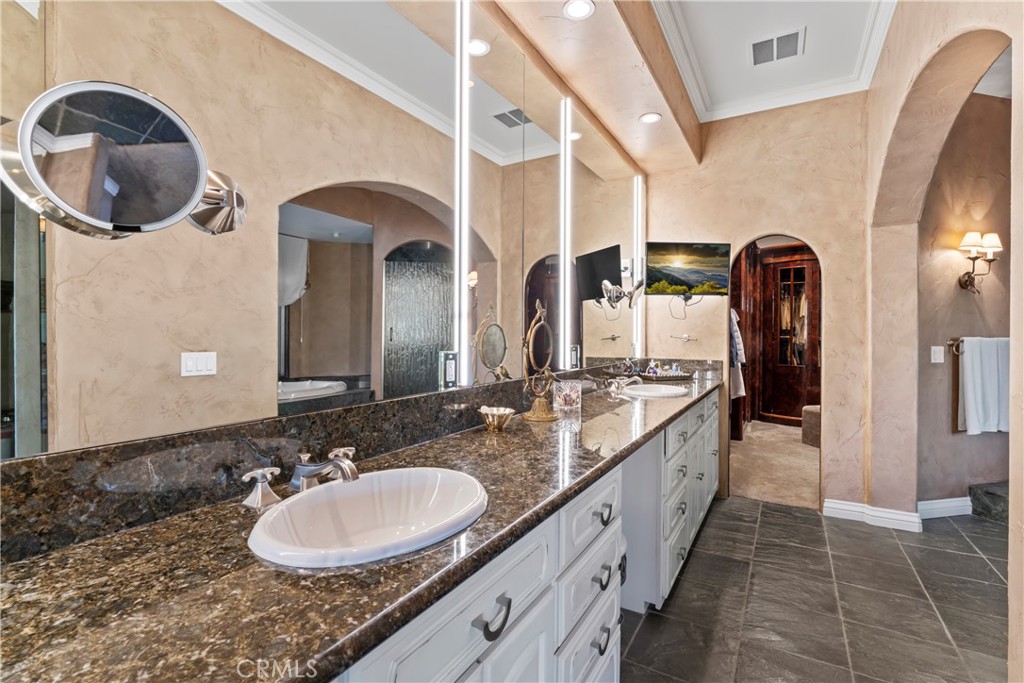 27409 North Bay Road Property Photo 43