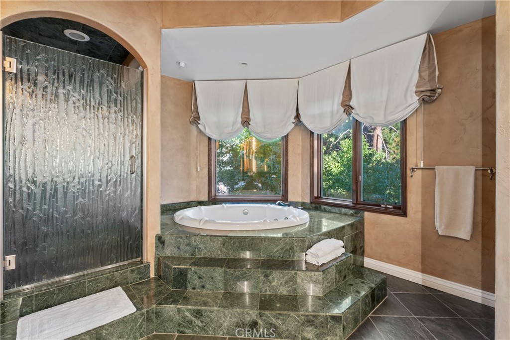 27409 North Bay Road Property Photo 44