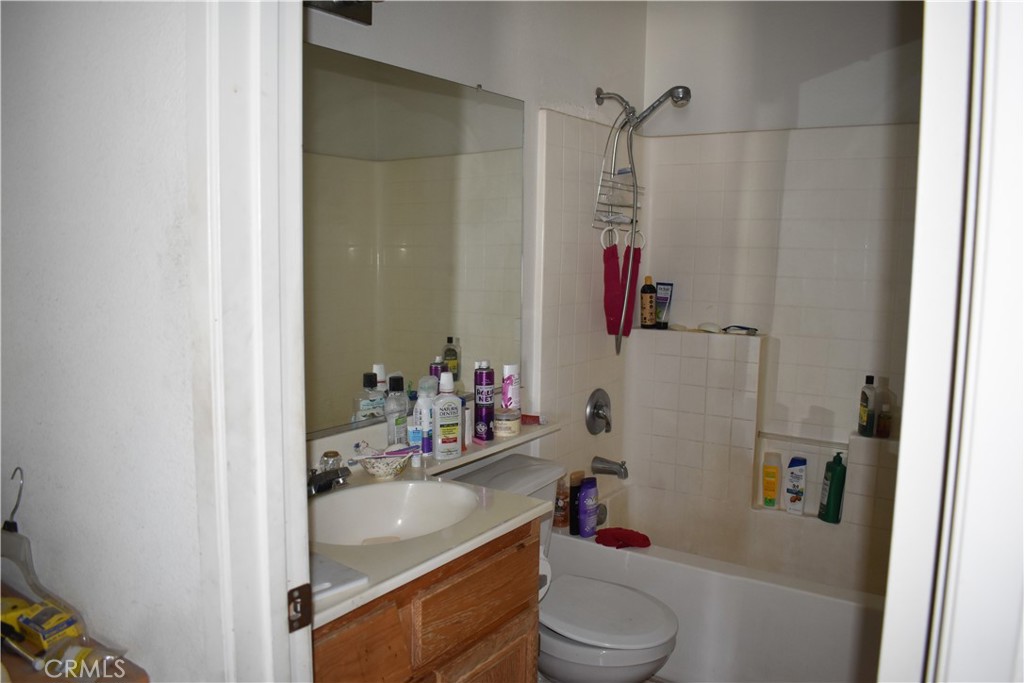 1044 Willmont Way Property Photo 15
