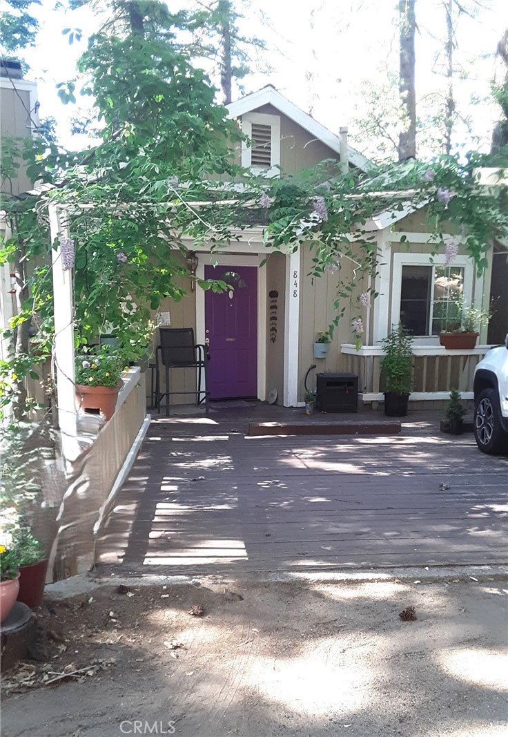 848 Oakmont Property Photo 3