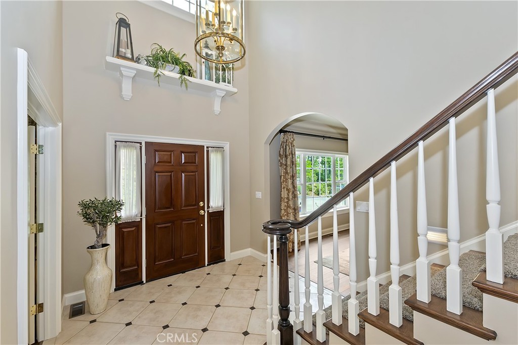 1010 Black Oaks Drive Property Photo 3