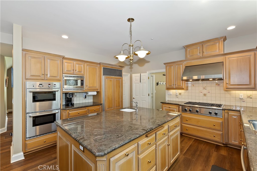 1010 Black Oaks Drive Property Photo 12