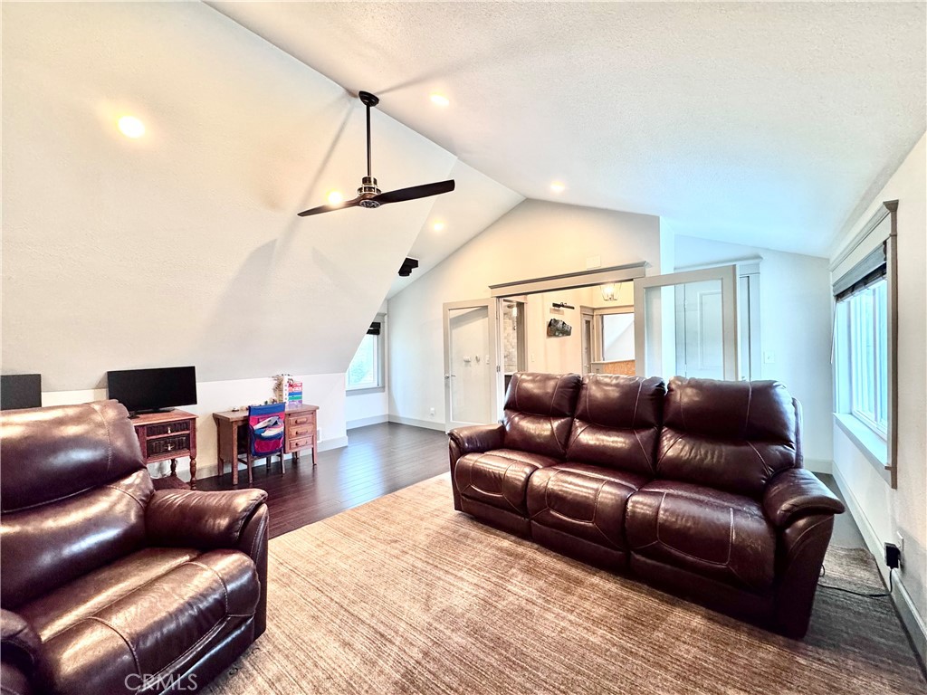 27971 St Bernard Lane Property Photo 11