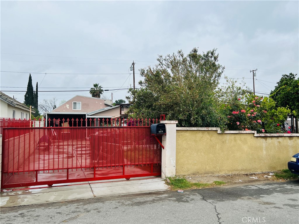 6976 Fairfax Drive Property Photo 1
